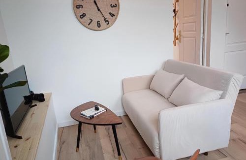 Sainte-Anne - Faubourg Noyon Apartment | L'escapade - 1 lit et 1 couchage d'appoint - Proche centre ville