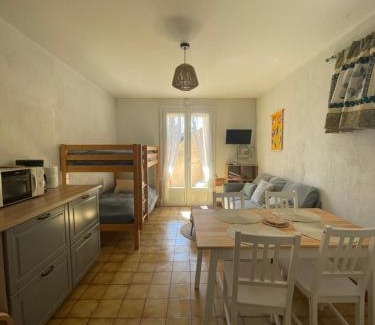 Grottes Caves Apartment | L'esprit Garrigue Caves