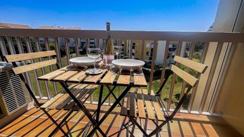 Le Grau-Du-Roi Apartment | L'ESTANQUET - CLIM - Balcon - Plage - Grau-du-Roi