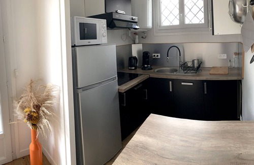 Soorts-Hossegor Apartment | "L'Etale", apartment with terrace in the heart of the city center. 2 steps from the lake