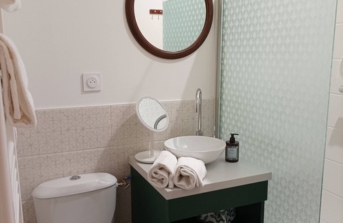 Chinon Apartment | L'Étoile - studio in the heart of Chinon