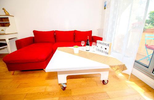 Le Plessis-Robinson Apartment | L'Evasion
