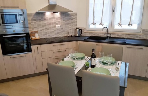 Pisa City Centre Apartment | L&G's Roof Terrace, near the Tower of Pisa.