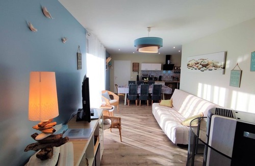 Turretot House | L' Hirondelle-l'Hirondo