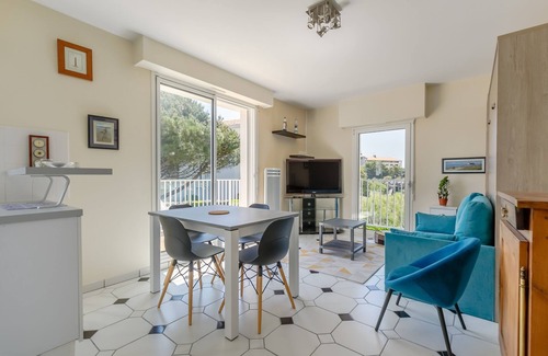 Saint-Jean-de-Monts Apartment | L'Hollywood Zen - One Bedroom Apartment, Sleeps 4