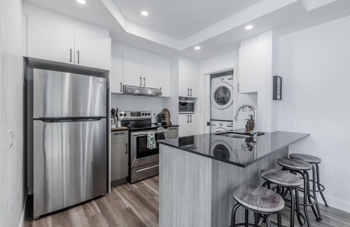 Saint-Roch Apartment | L`Horizon Urbain, Centre Ville, Toit-Terrasse Gym
