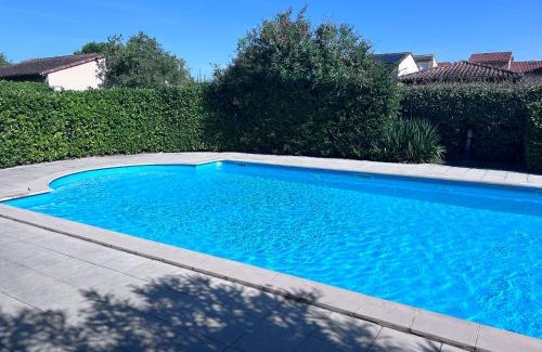 La Celle-sous-Gouzon Apartment | L instant de Rêve Terrasse Piscine et Parking