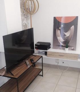 Melun Apartment | L' Oasis - Centre ville - Terrasse