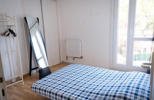 Roseraie Apartment | L' Oasis - Spacieux T3 Centre Ville - Gare à 8 mn