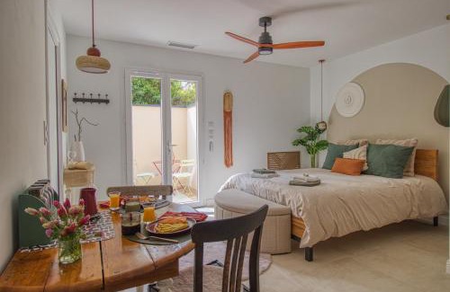 Saussenac Bed & Breakfast | L orée du bois, le studio