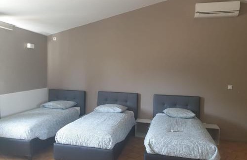Chateau-Arnoux-Saint-Auban Bed & Breakfast | L'Oustaou