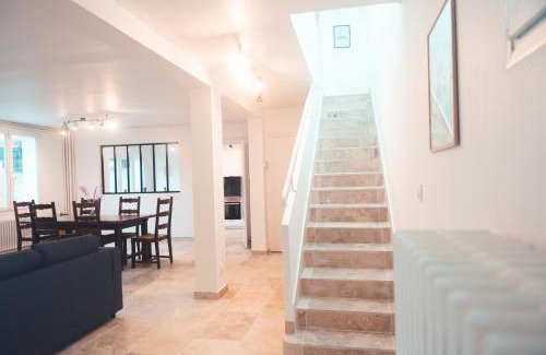 Tours House | L'Unique- Maison de famille en Plein Centre-Ville