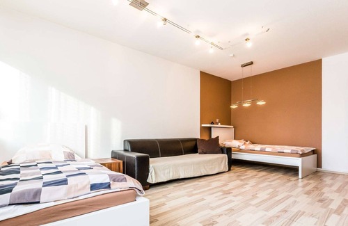 Leverkusen Apartment | L01a beautiful holiday apartment in Leverkusen Opladen with free W-LAN