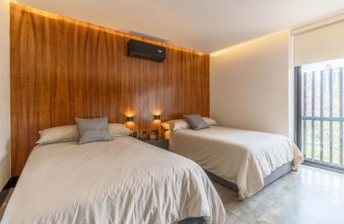 Reforma House | L301 1Bdrm 1bath fits 6 AC Rooftop views