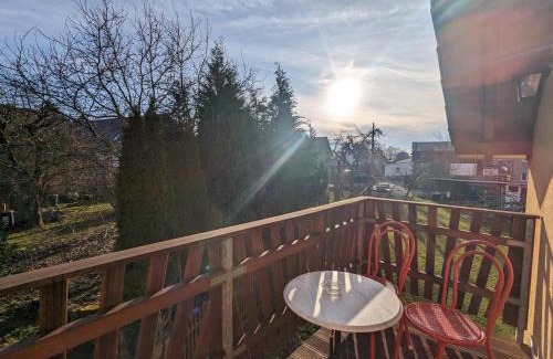 Lichtenhain Apartment | L8 - Urlaubsmagie- Helle Unterkunft am Wanderweg