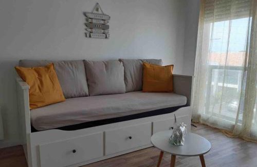 La Rochelle Apartment | Laïa, studio type Scandinave, parking