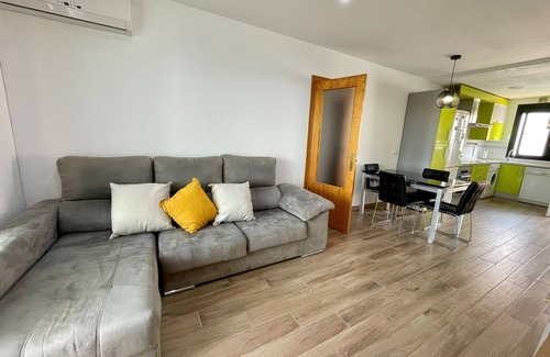 Los Gallos-Cerromolino Apartment | La Aldea apartment in Chiclana