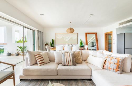 Playa Mujeres Apartment | La Amada, Private Terrace Penthouse in Beachfront Complex