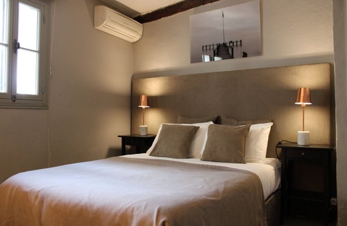 Avignon City Centre Bed & Breakfast | La Banasterie