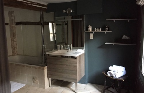 Avignon City Centre Bed & Breakfast | La Banasterie