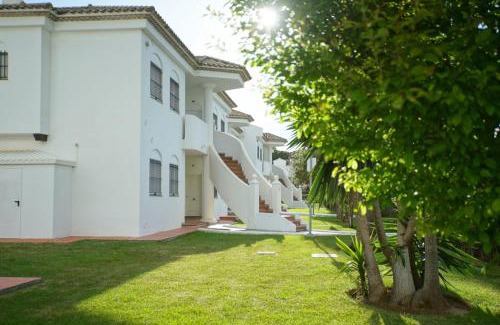 Chiclana de la Frontera Apartment | LA BARROSA-NOVO SANCTI PETRI, wifi, aire acondicionado, parking