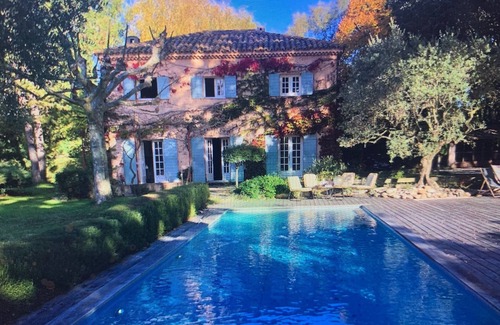 Couteron House | La Bastide Bleue in Aix en Provence