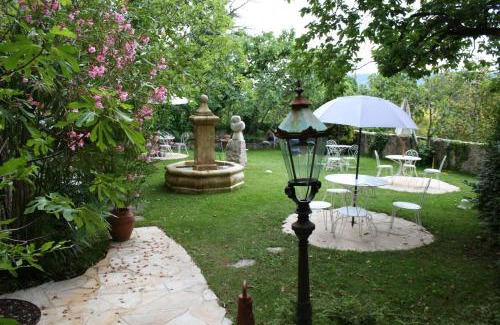 Moustiers-Sainte-Marie Hotel | La Bastide du Paradou