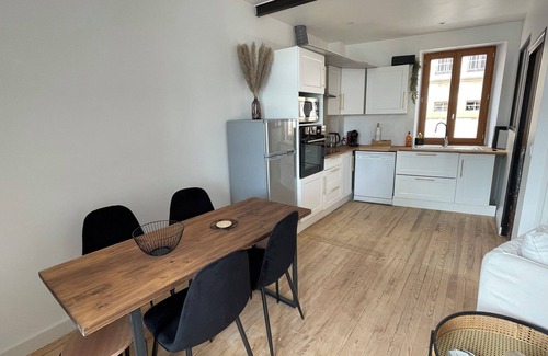 Tournon-sur-Rhone House | La Batellerie, view of the Rhône