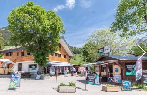 Talloires-Montmin Apartment | LA BECCAZ