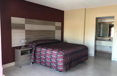 Tavares Hotel | La Bella Inn