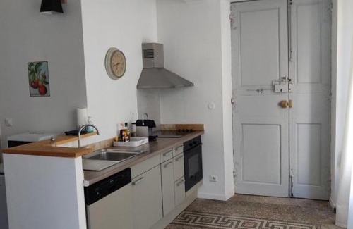 Nissan-lez-Enserune Apartment | La Belle Parenthèse