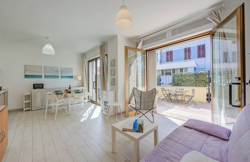 San Bartolomeo al Mare Apartment | La Bergamina - Beach Front, San Bartolomeo al Mare, Italy