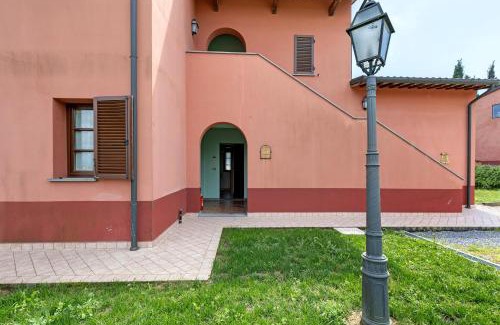 Montopoli in Val d'Arno Apartment | La Bettola Tavern Rooms Restaurant
