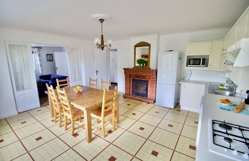 Saint Germain du Seudre Cottage | La Bigorre Well Cottage - family friendly, heated pool, 30 mins to great beaches