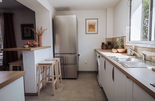 Istres Cottage | LA BOHEME - Villa Paula - charming house - 2 bedrooms - swimming pool & jacuzzi