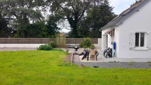 Englesqueville-la-Percee House | La Bourgandie