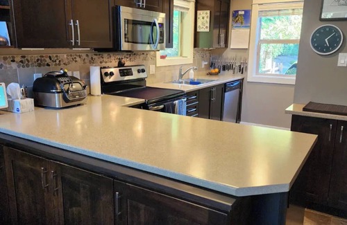 Regional District of Nanaimo House | La Cabaña - A Modern Sanctuary
