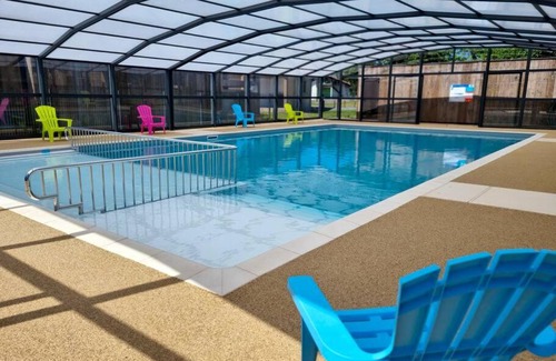 Labouheyre Apartment | La Cabane aux Papillons chalet bord du lac de Peyre 7 pp piscine chauffée