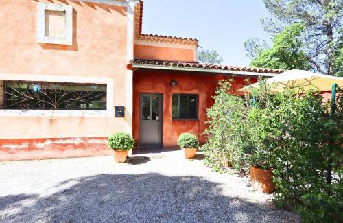 Entrechaux Apartment | La Cachette de Pie - Maisonnette - WIFI - TERRASSES - LOCAL VÉLO