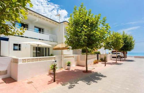 La Cala de Mijas House | La Cala Beach Home - beachfront few steps away from sandy beach