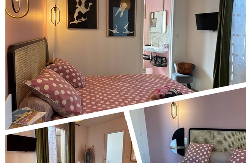 Aigues-Mortes Bed & Breakfast | La CAMARGUAISE Room Breakfast included. SOL en CIEL house.