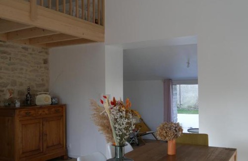 Locoal-Mendon House | * LA CAMPAGNE AU BORD DE LA MER *