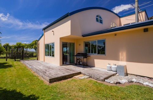 Golden Bay House | La Casa Al Mare - Golden Bay Beach House