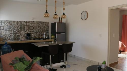 Comitan de Dominguez Apartment | LA CASA AMARILLA, centrica, barrio local.