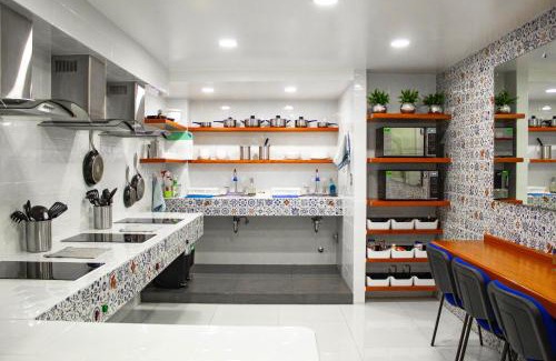 Coyoacan House | La Casa Azul (Zona de Hospitales)