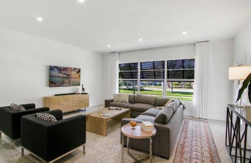 Delray Beach House | La Casa Blanca - Minutes from the Beach