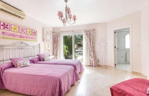 Diputacion de Rincon de San Gines Villa | La Casa de la Armonia Perfecta