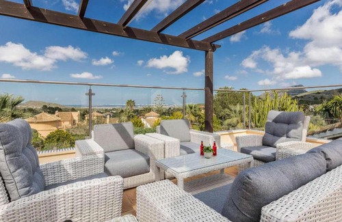 Diputacion de Rincon de San Gines Villa | La Casa de la Armonia Perfecta