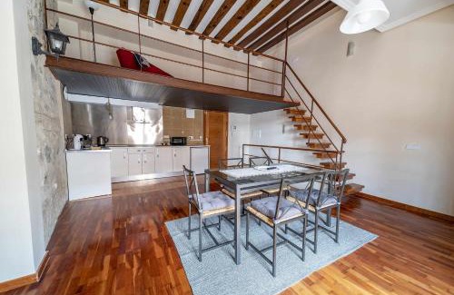 Toledo City Center Apartment | La Casa de San Justo - Living Toledo
