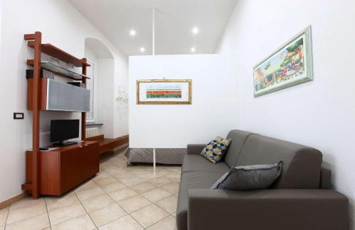 Manarola House | La Casa del Gallerista
